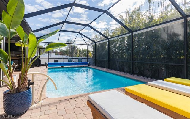 2704 SW Embers TER, Cape Coral, FL 33991