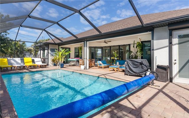 2704 SW Embers TER, Cape Coral, FL 33991