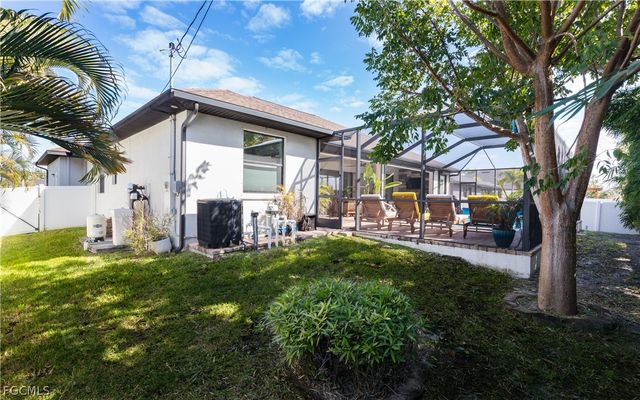 2704 SW Embers TER, Cape Coral, FL 33991