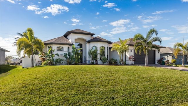 2704 SW Embers TER, Cape Coral, FL 33991