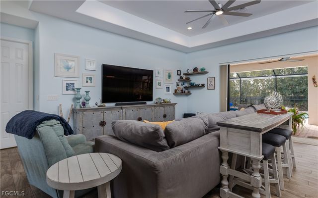 2704 SW Embers TER, Cape Coral, FL 33991