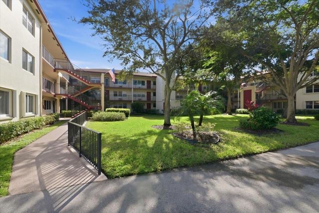 13300 SW 1st St 206o, Pembroke Pines, FL 33027