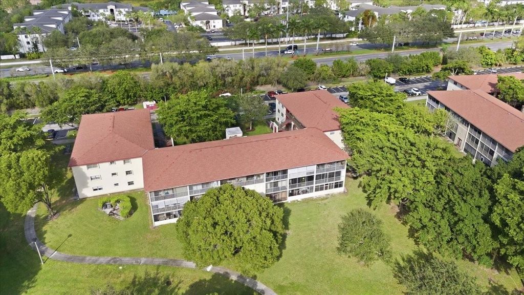 13300 SW 1st St 206o, Pembroke Pines, FL 33027