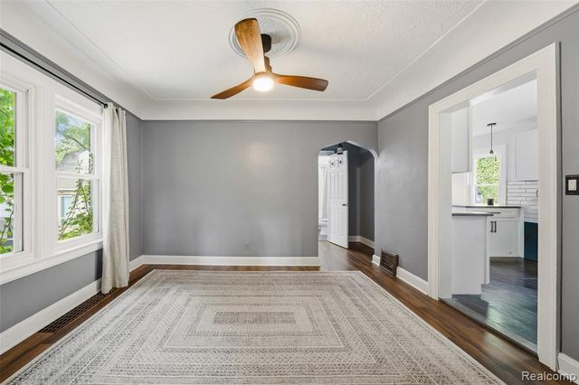 686 Princeton Road, Berkley, MI 48072