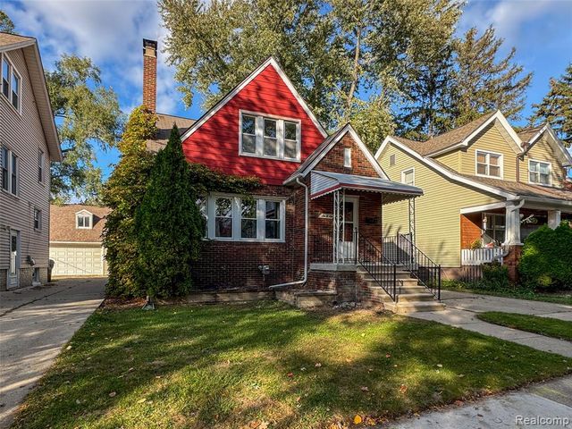 686 Princeton Road, Berkley, MI 48072