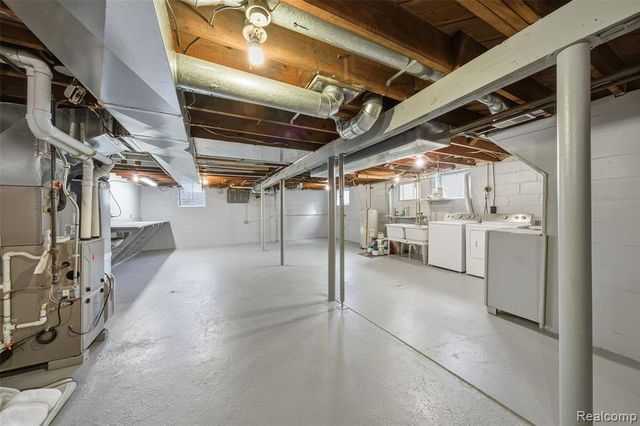 686 Princeton Road, Berkley, MI 48072