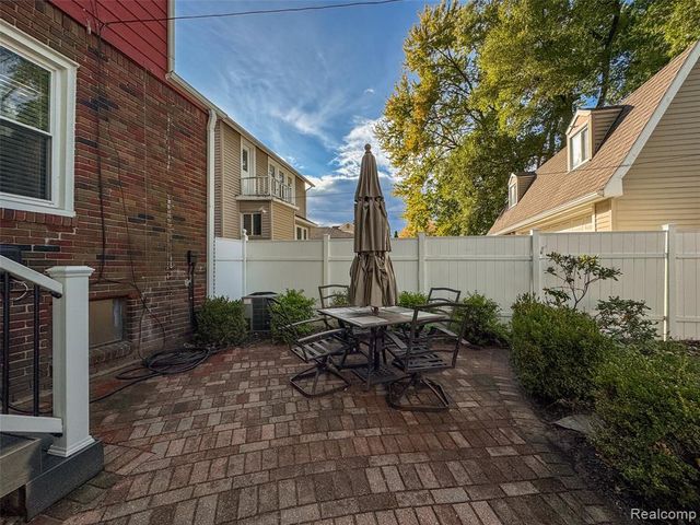 686 Princeton Road, Berkley, MI 48072