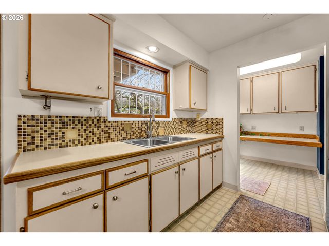 8514 N Dana Ave, Portland, OR 97203