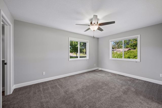 5447 54th Circle NE, Albertville, MN 55301