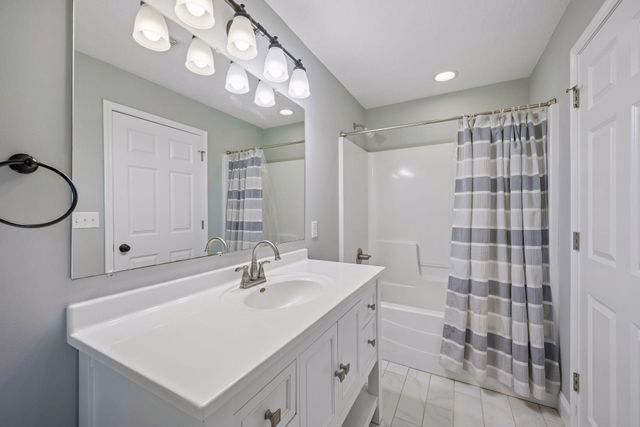 5447 54th Circle NE, Albertville, MN 55301