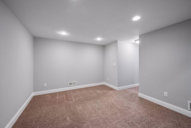 5447 54th Circle NE, Albertville, MN 55301