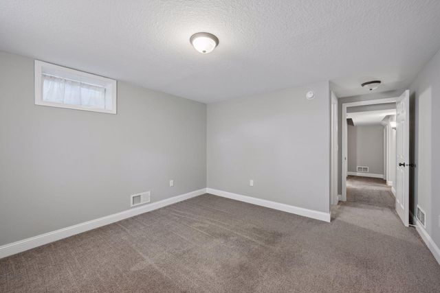 5447 54th Circle NE, Albertville, MN 55301