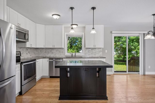 5447 54th Circle NE, Albertville, MN 55301