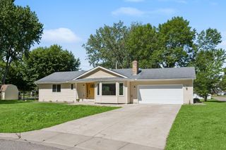 5447 54th Circle NE, Albertville, MN 55301
