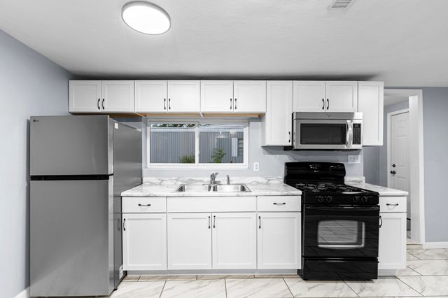 3113 12TH Avenue, Council Bluffs, IA 51501