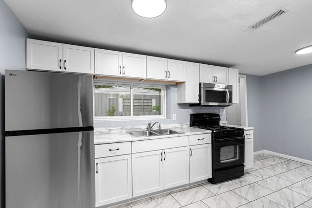 3113 12TH Avenue, Council Bluffs, IA 51501