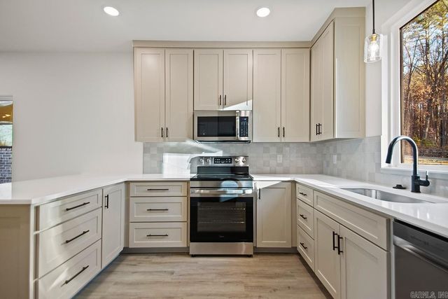 2104 Junior Deputy Road, Little Rock, AR 72205