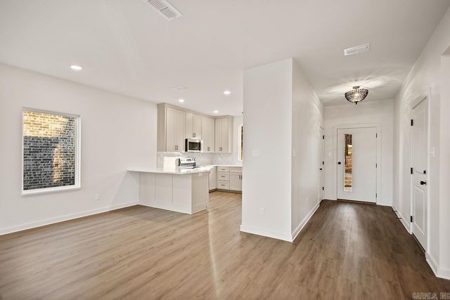 2104 Junior Deputy Road, Little Rock, AR 72205