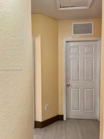 620 SW 7th Ter, Florida City, FL 33034