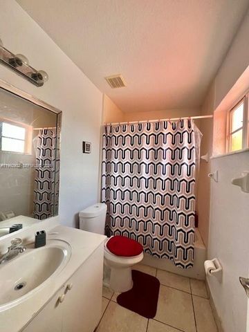 620 SW 7th Ter, Florida City, FL 33034