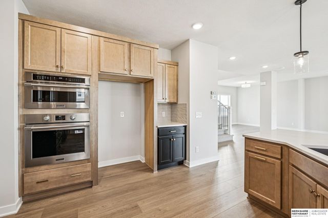 6320 N 207 Street, Elkhorn, NE 68022