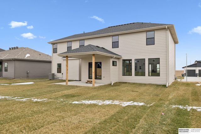 6320 N 207 Street, Elkhorn, NE 68022