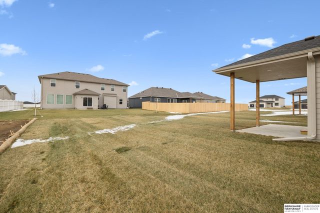 6320 N 207 Street, Elkhorn, NE 68022
