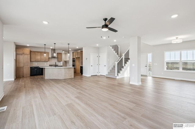 6320 N 207 Street, Elkhorn, NE 68022