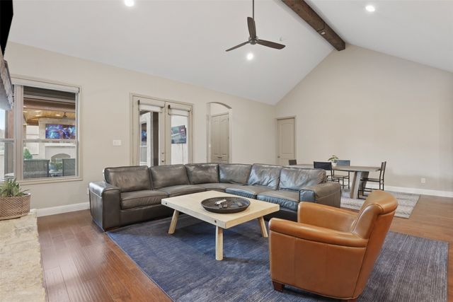 527 Trailrider Road, Fort Worth, TX 76114