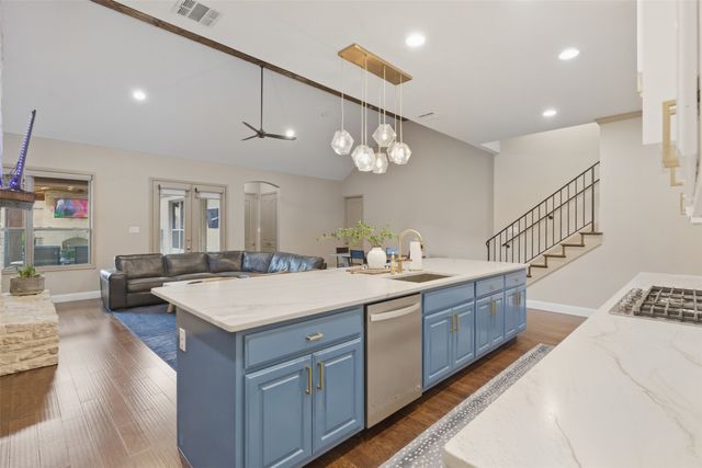 527 Trailrider Road, Fort Worth, TX 76114