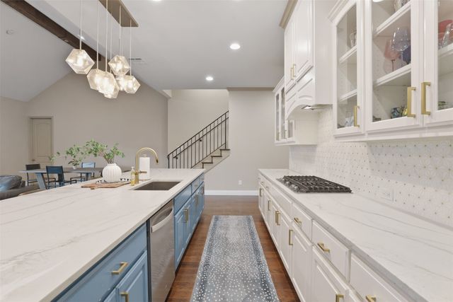 527 Trailrider Road, Fort Worth, TX 76114