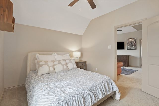 527 Trailrider Road, Fort Worth, TX 76114