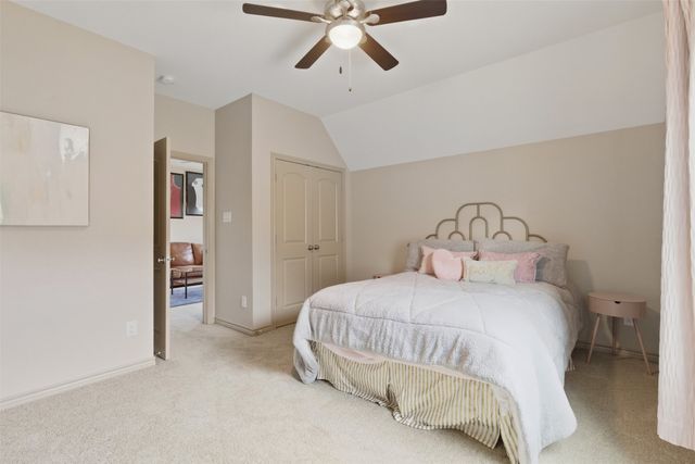 527 Trailrider Road, Fort Worth, TX 76114