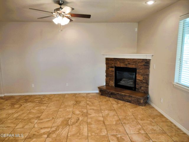 7332 Meadow Sage Drive, El Paso, TX 79911