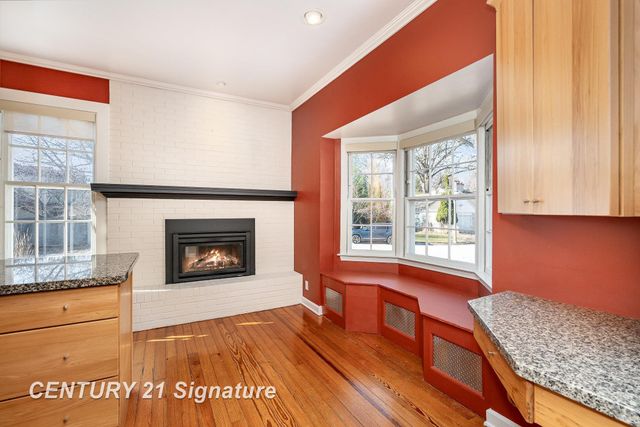 105 Parkwood Court, Bay City, MI 48706