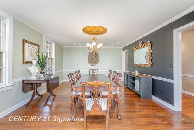 105 Parkwood Court, Bay City, MI 48706