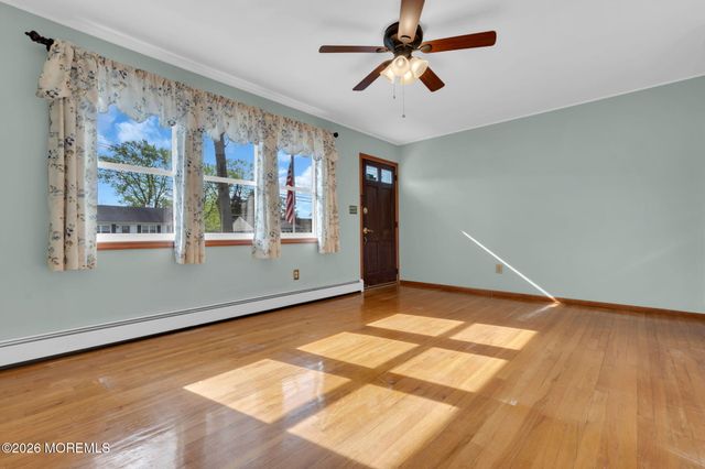 230 Carol Drive, Toms River, NJ 08753