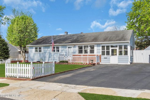 230 Carol Drive, Toms River, NJ 08753