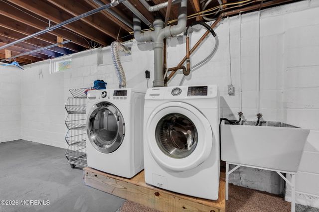 230 Carol Drive, Toms River, NJ 08753