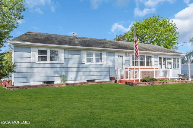 230 Carol Drive, Toms River, NJ 08753