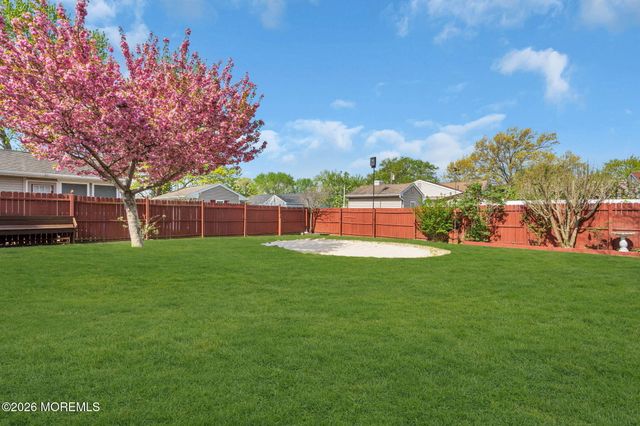 230 Carol Drive, Toms River, NJ 08753