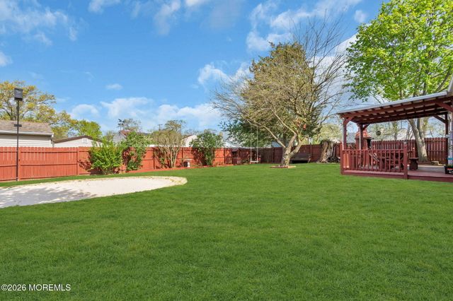 230 Carol Drive, Toms River, NJ 08753