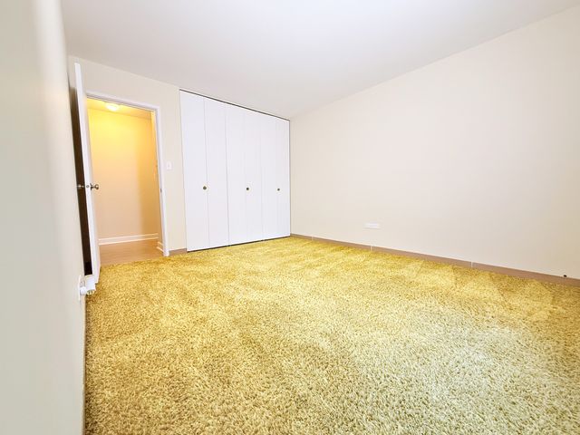 4250 Saratoga Avenue L305, Downers Grove, IL 60515