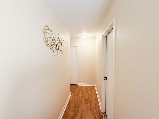 4250 Saratoga Avenue L305, Downers Grove, IL 60515