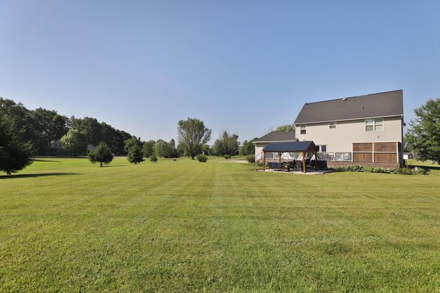 310 Aberdeen Drive SW, Pataskala, OH 43062