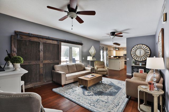 310 Aberdeen Drive SW, Pataskala, OH 43062