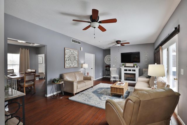 310 Aberdeen Drive SW, Pataskala, OH 43062