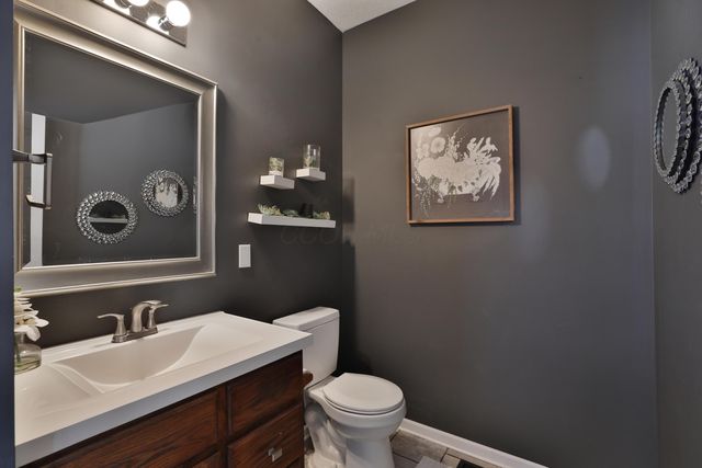 310 Aberdeen Drive SW, Pataskala, OH 43062