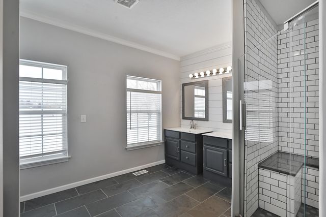 310 Aberdeen Drive SW, Pataskala, OH 43062