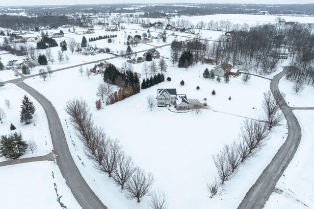 310 Aberdeen Drive SW, Pataskala, OH 43062